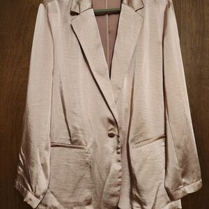 Chic Women's Blazer in Blush Pink Satin